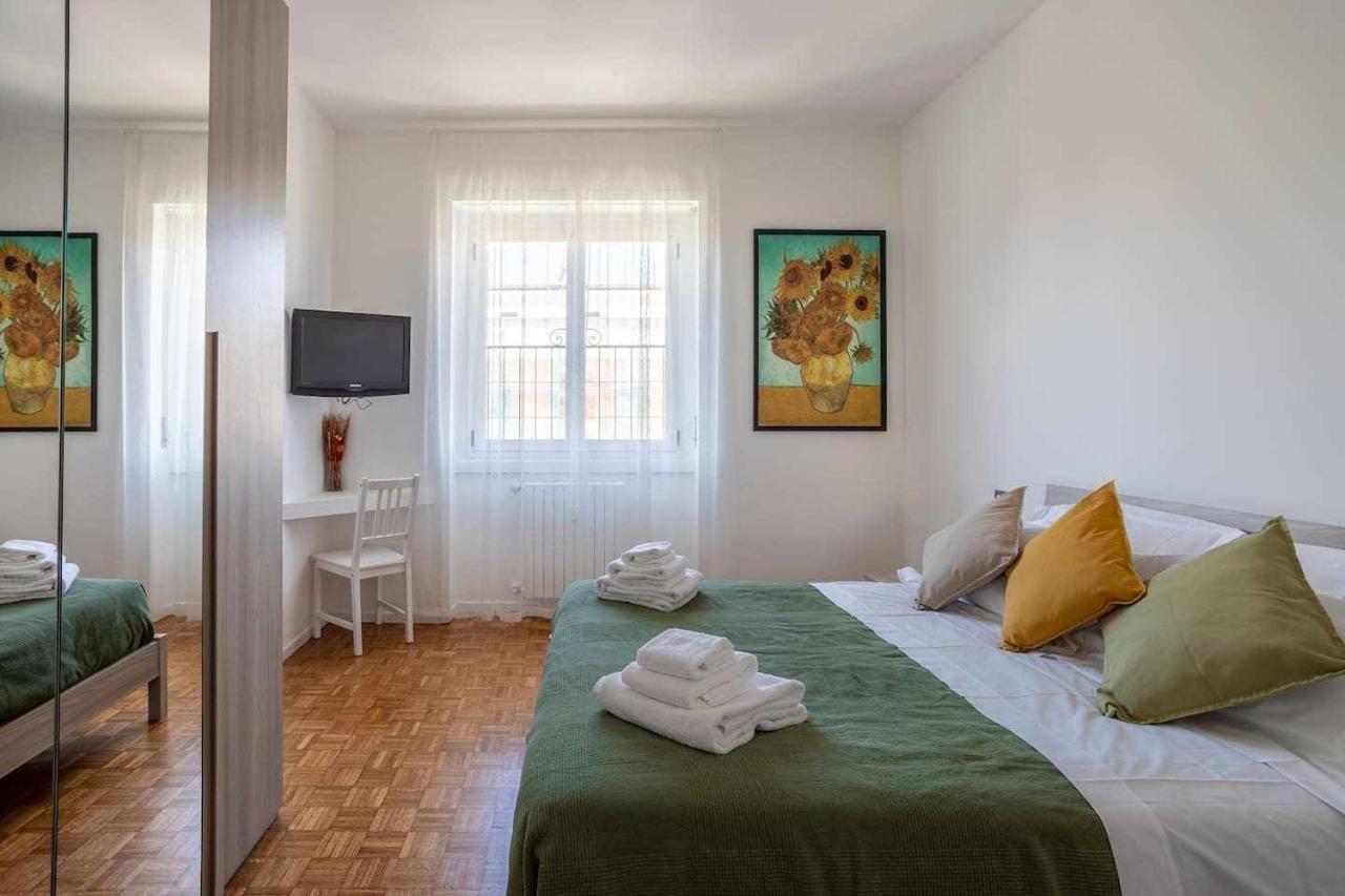 Milano City Apartments - Parking And Comfort - Spacious Apt Up To 8 Pax Exterior photo